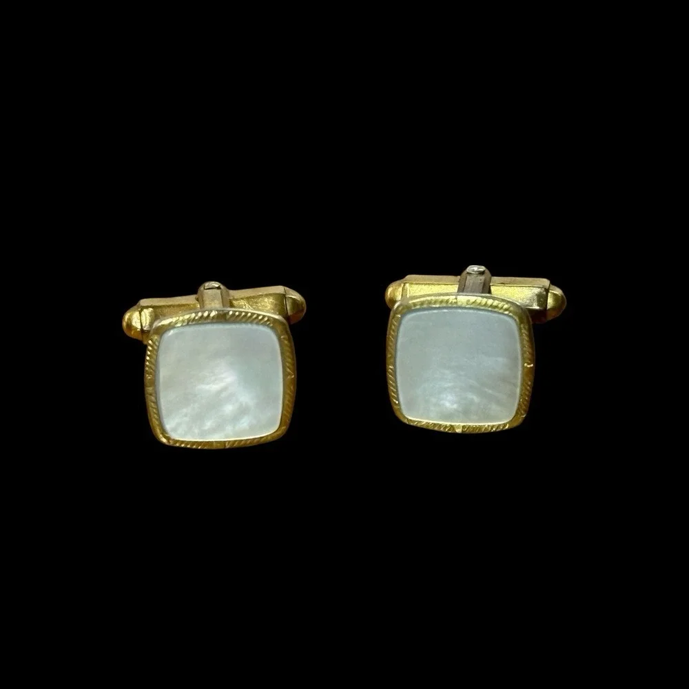 Square Mother of Pearl Gold‎ Tone Pair of Cufflinks Vintage